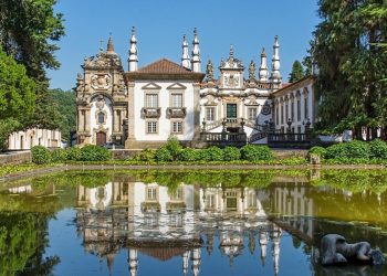 A Maldição do Palácio de Mateus: fantasmas e tragédias familiares numa das quintas mais belas de Portugal