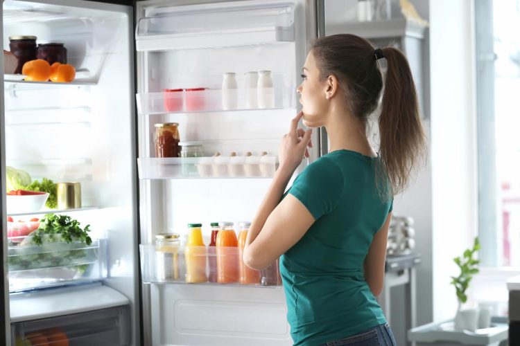 Ainda pode consumir o que estava no frigorífico? Quanto tempo aguentam os alimentos após um apagão?