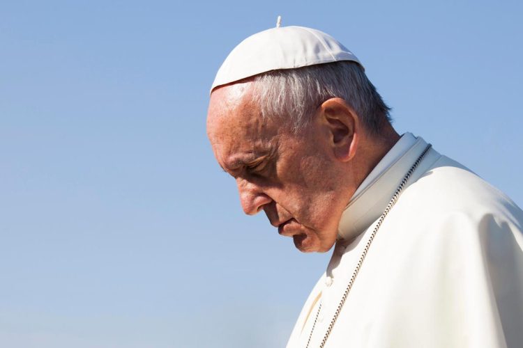 Papa Francisco: o coração que abraçou o mundo