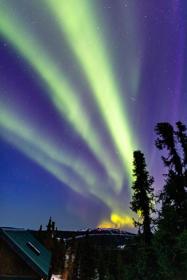 Tempestade solar histórica pode fazer auroras visíveis em Portugal — mas o risco também é real