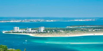 Entre Troia e Melides o sol sai barato, mas a sombra custa uma fortuna