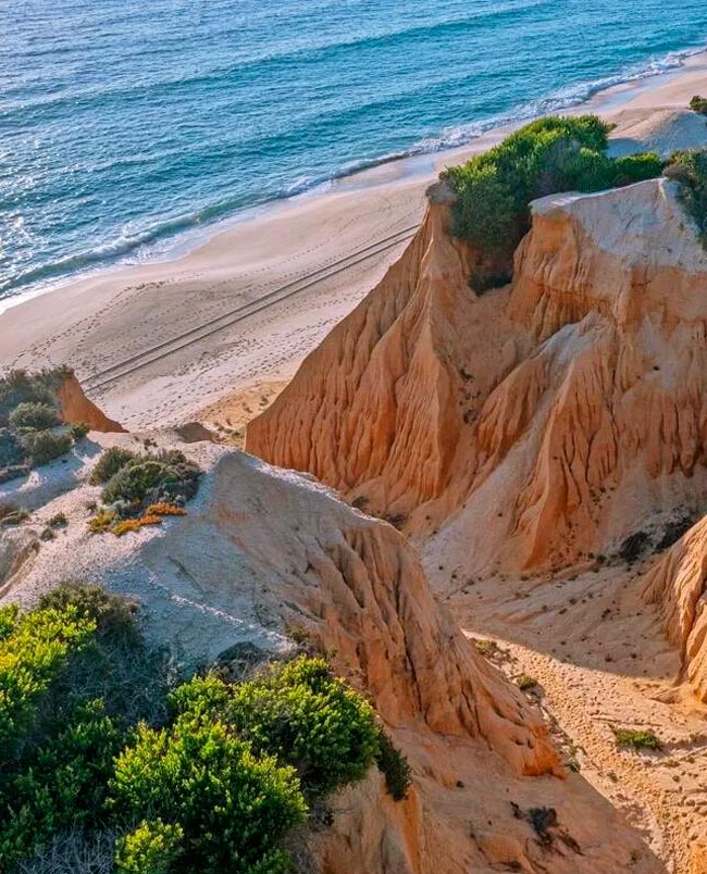 Entre Troia e Melides o sol sai barato, mas a sombra custa uma fortuna