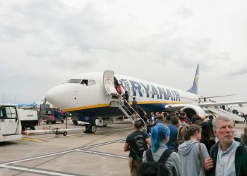 Ryanair promete uma autêntica "caça às malas"