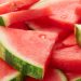 Comer só melancia emagrece? A verdade que ninguém quer dizer sobre esta dieta da moda