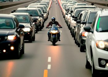 Lane splitting em Portugal: a polémica que divide motociclistas e automobilistas