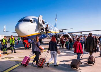 Ryanair impõe nova multa de 117€ e gera indignação entre os passageiros