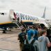 Ryanair endurece regras da bagagem de cabine: CEO desafia passageiros a “voarem noutras companhias”