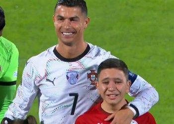 Gesto de Cristiano Ronaldo com criança comoveu milhões