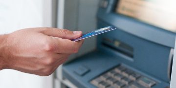 Falha de segurança em banco português expõe IBAN de clientes através do telemóvel