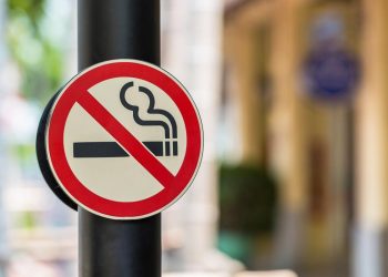 Nova lei antitabaco em Espanha impõe regras mais duras e foca-se na proteção dos jovens