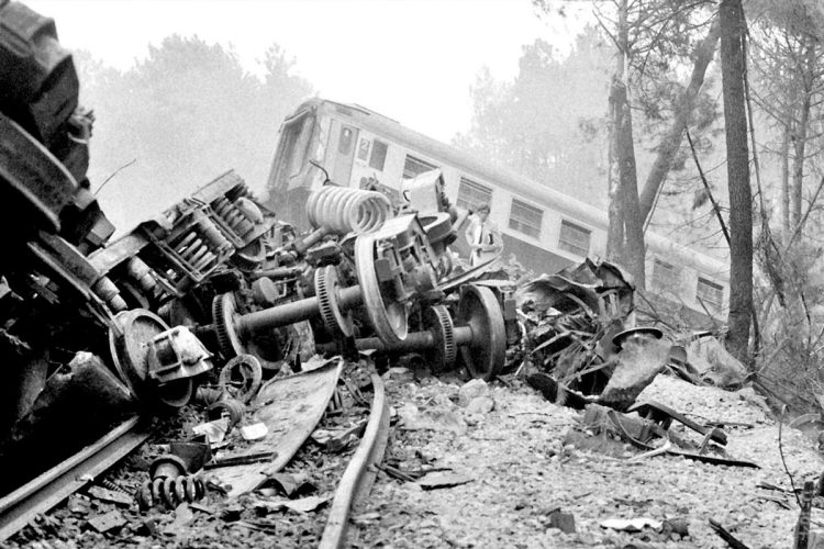 Alcafache: 40 anos depois, Portugal ainda usa o sistema que permitiu a colisão de comboios