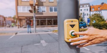 Revelado o segredo dos botões falsos nos semáforos para peões