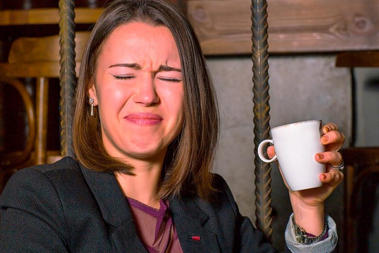 Beber café sem açúcar: o que esta escolha revela sobre a personalidade