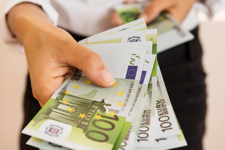 Porque deve ter dinheiro em casa: o alerta do Banco Central Europeu