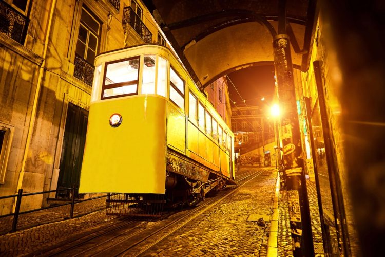 Elevador da Glória: substituição do cabo pode estar na origem do acidente