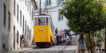 Elevador da Glória: empresa de manutenção quebra o silêncio após tragédia em Lisboa
