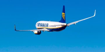 Ryanair aumenta tamanho da bagagem de mão gratuita em todos os aeroportos da Europa