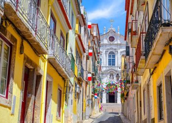 A encantadora cidade portuguesa que os britânicos consideram um pesadelo para reformados