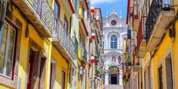 A encantadora cidade portuguesa que os britânicos consideram um pesadelo para reformados