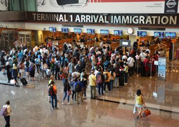 Britânicos emitem alerta para viajantes com destino a Portugal: novas regras entram em vigor em outubro