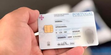 Milhares de portugueses vão ter de renovar o Cartão de Cidadão: saiba quem, quando e porquê