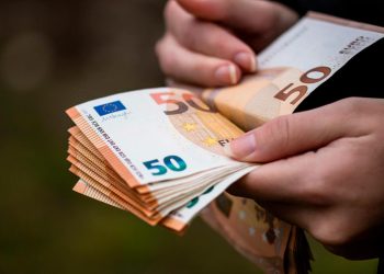 Euro digital: a moeda eletrónica que promete transformar os pagamentos na Europa já tem data marcada