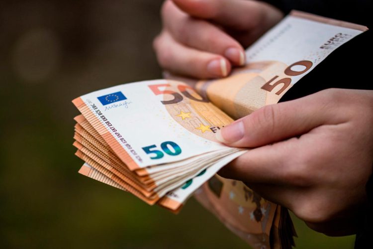 Euro digital: a moeda eletrónica que promete transformar os pagamentos na Europa já tem data marcada