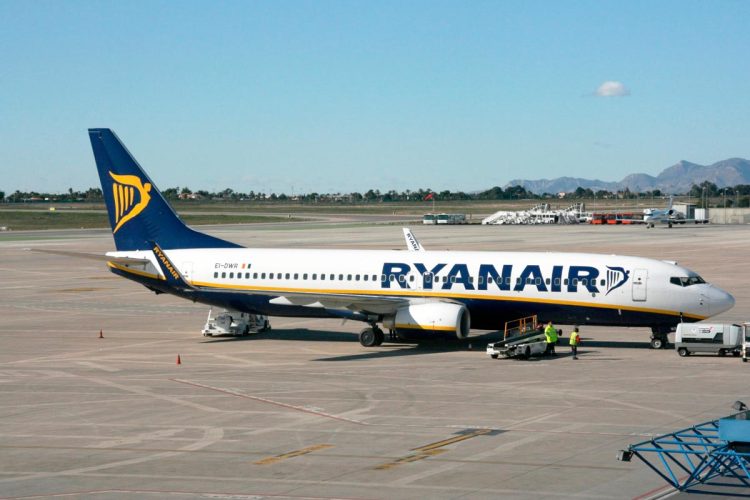 Fim dos voos baratos? Ryanair deixa de operar em vários destinos e Portugal pode ser afetado