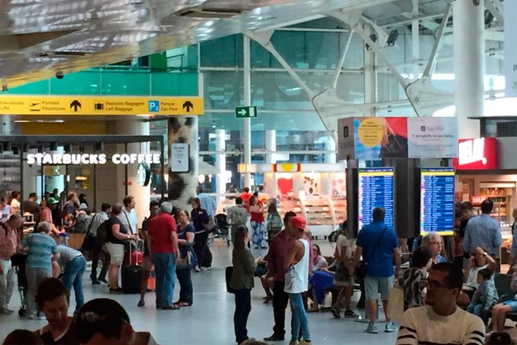 PSP impede entrada a 1.250 estrangeiros e detém 314 por fraude documental