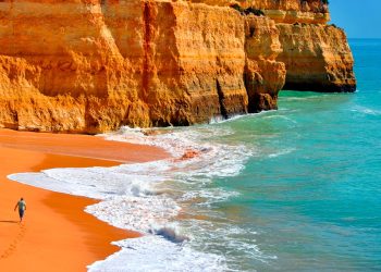 Praia portuguesa e uma das melhores da Europa está em risco de desaparecer