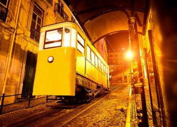 Relatório sobre o elevador da Glória é demolidor para a Carris