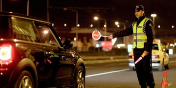 Quase ninguém o leva no carro, mas as autoridades podem exigi-lo numa fiscalização