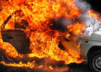 Carros recolhidos em Portugal: falha grave pode provocar incêndio nos veículos