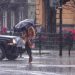 Chuva forte e vento intenso regressam a Portugal: saiba quando chega a tempestade e que regiões serão mais afetadas Céu escuro, chuva intensa e vento forte sobre o litoral norte de Portugal na aproximação de uma tempestade atlântica.