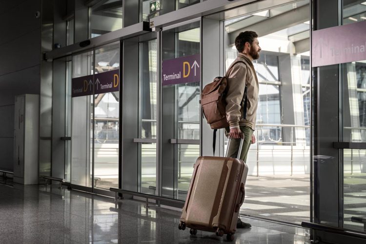 Companhias aéreas começam também a pesar passageiros: saiba por que esta medida está a ser aplicada