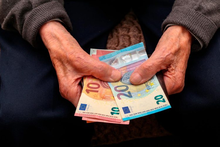 Mais dinheiro para trabalhadores e pensionistas: aumentos salariais, mais apoios às famílias e reforço das pensões em 2026