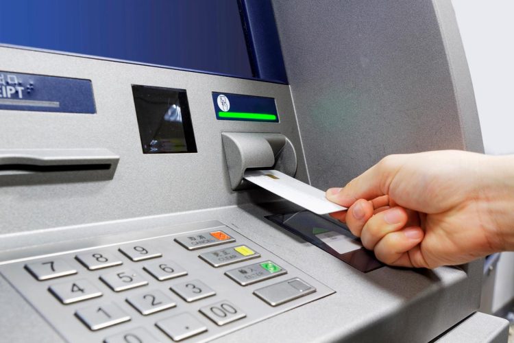 Multibanco prepara transformação digital: saiba como serão as novas máquinas num futuro sem dinheiro físico