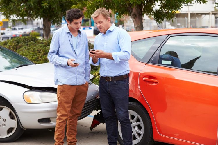 Declaração amigável de acidente automóvel digital pelo telemóvel