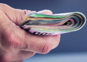 Portugueses procuram empregos na Noruega com salários elevados e mais de 13.200 vagas disponíveis