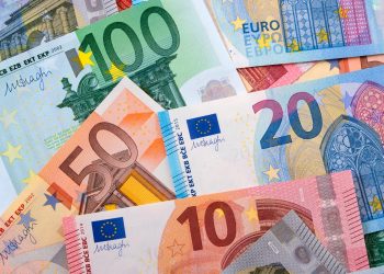 verificação de notas de euro com número esmeralda