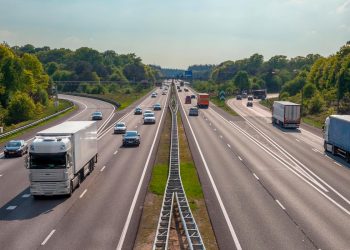 Multa por circular demasiado devagar numa autoestrada portuguesa