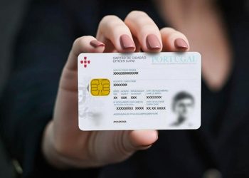 Cartão de Cidadão usado como passe de transportes públicos