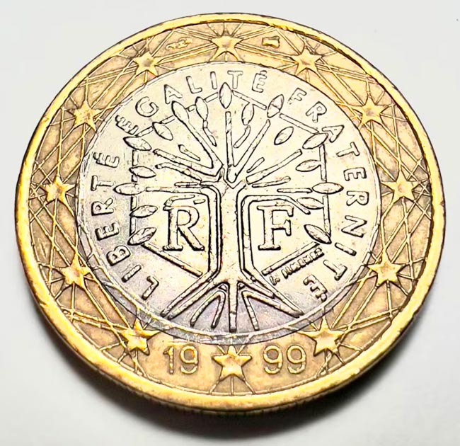 Moeda de 1 euro de 1999, cunhada em França, rara e valiosa para colecionadores
