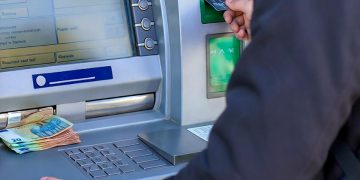 Banco pode pedir esclarecimentos por fazer 5 levantamentos no multibanco num mês?