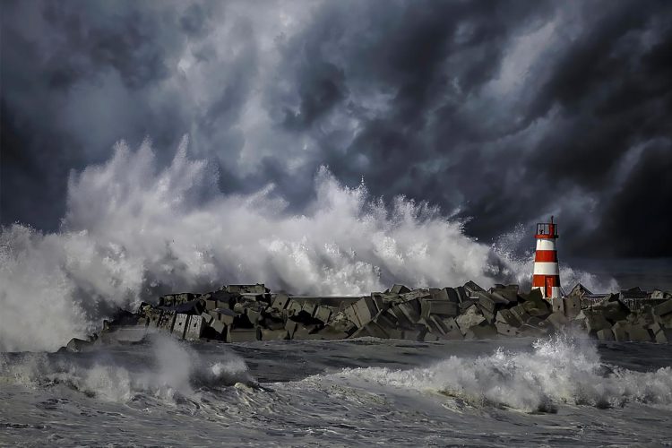 Depressão Marta ameaça Portugal com chuva extrema, rajadas severas e risco de cheias no fim de semana mais crítico do inverno