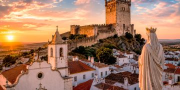 A cidade alentejana que a rainha Santa Isabel adorava e viveu os seus últimos dias