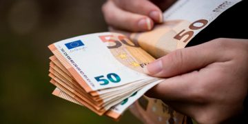 A ideia de que imigrantes recebem mais apoios do que portugueses empregados está a gerar polémica