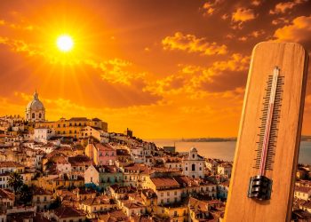Massa de ar africana vai trazer temperaturas de verão a Portugal e várias cidades podem ultrapassar os 30 graus