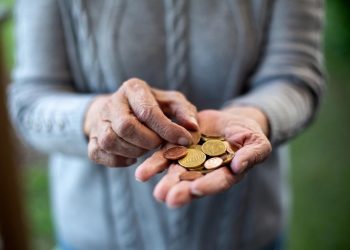 Pensão de Viuvez: quem pode receber e qual é o valor?
