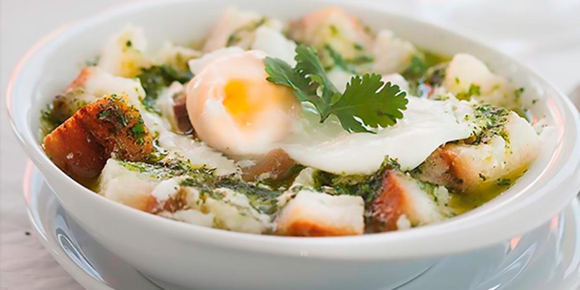 É portuguesa a melhor sopa com pão do mundo: Açorda à Alentejana conquista ranking internacional
